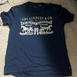 Levi Strauss & Co. T-Shirt
